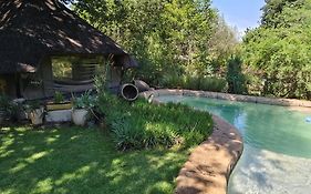 Cave View Cottages - Silo Cottage